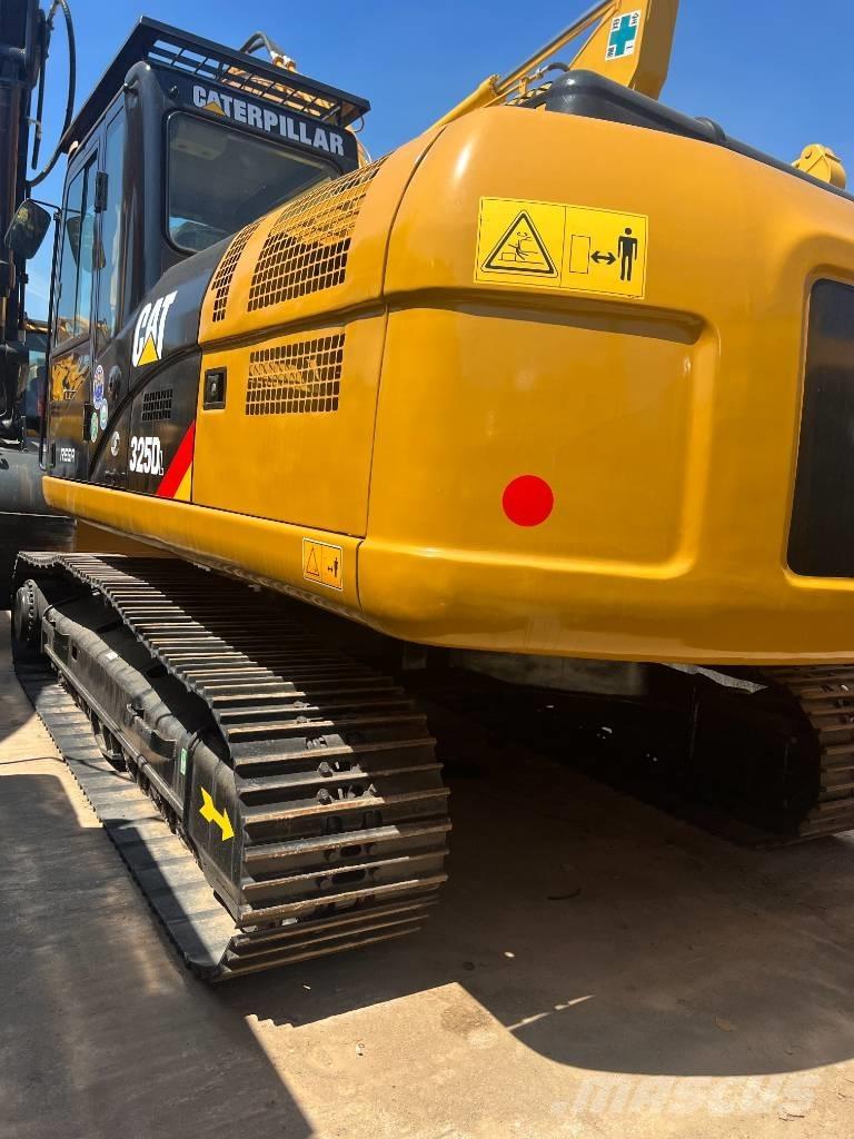 CAT 325D Escavadoras de rastos