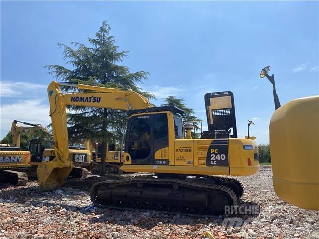Komatsu PC240-8 Escavadoras de rastos