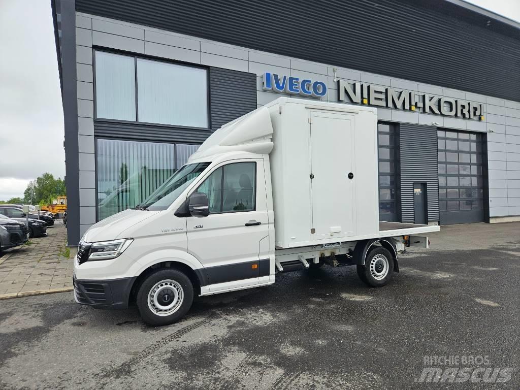 MAN TGE 3.140  4x4 Caixa fechada