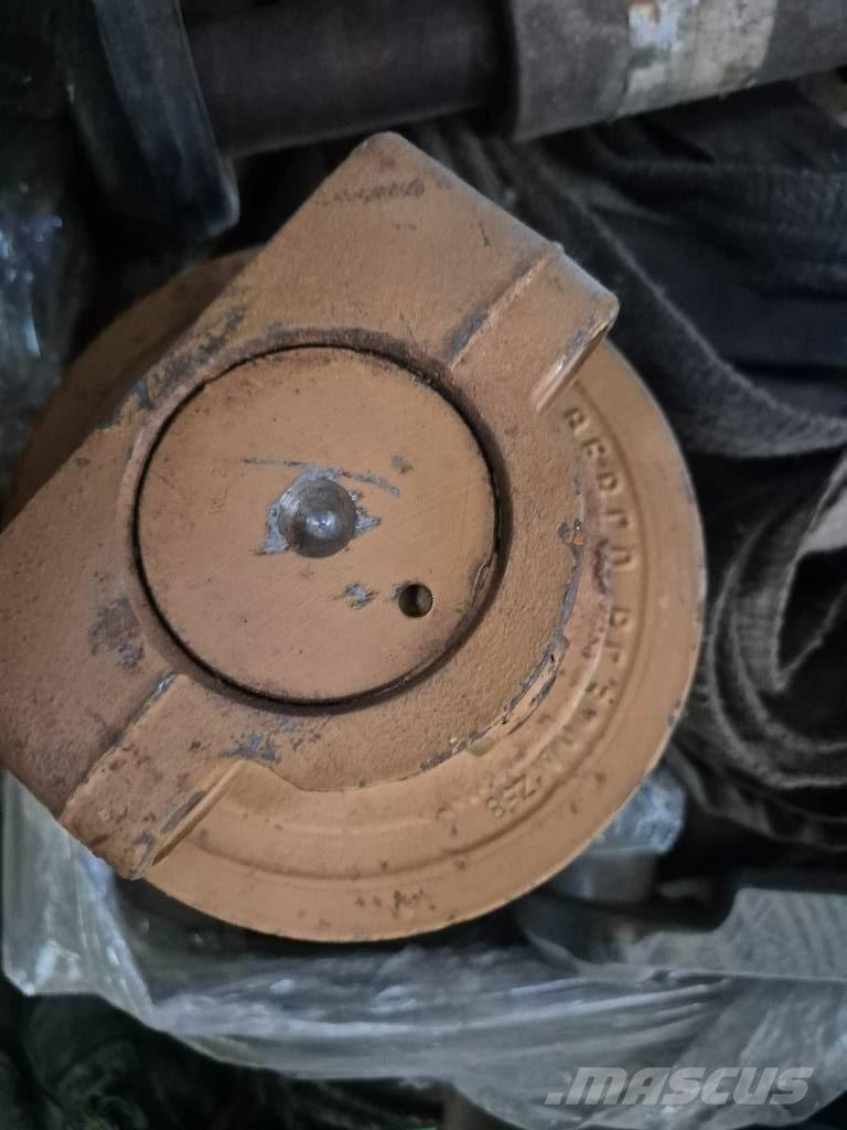 CAT D 6 Rastos, correntes e material rodante