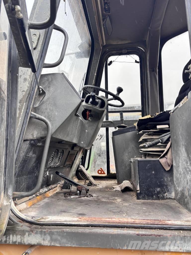 Hanomag 70 E Pás carregadoras de rodas