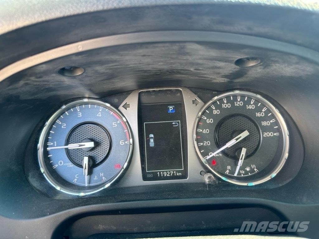Toyota Hilux Carros Ligeiros