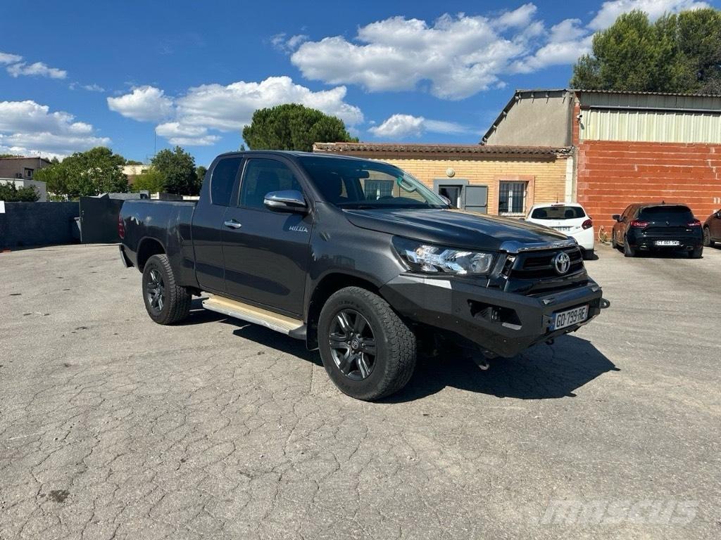Toyota Hilux Carros Ligeiros