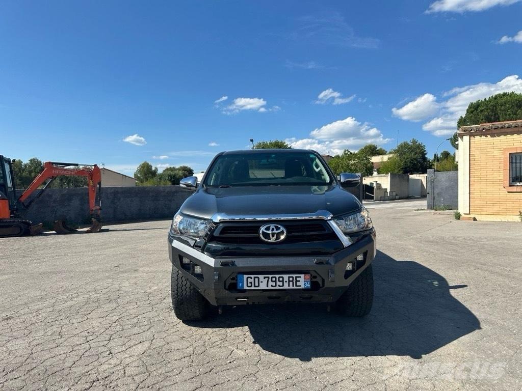 Toyota Hilux Carros Ligeiros