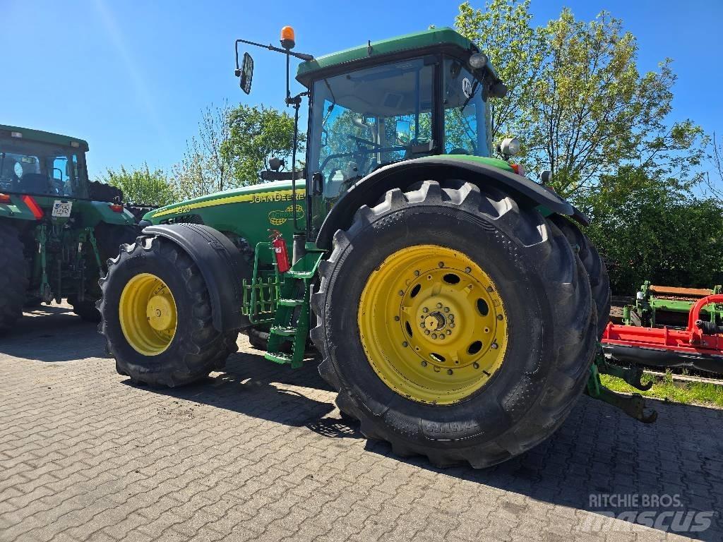 John Deere 8320 Tratores Agrícolas usados
