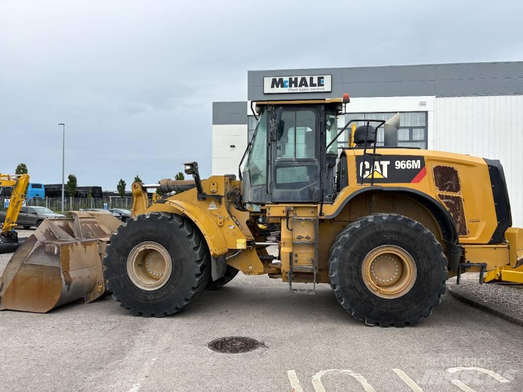 CAT 966M Pás carregadoras de rodas