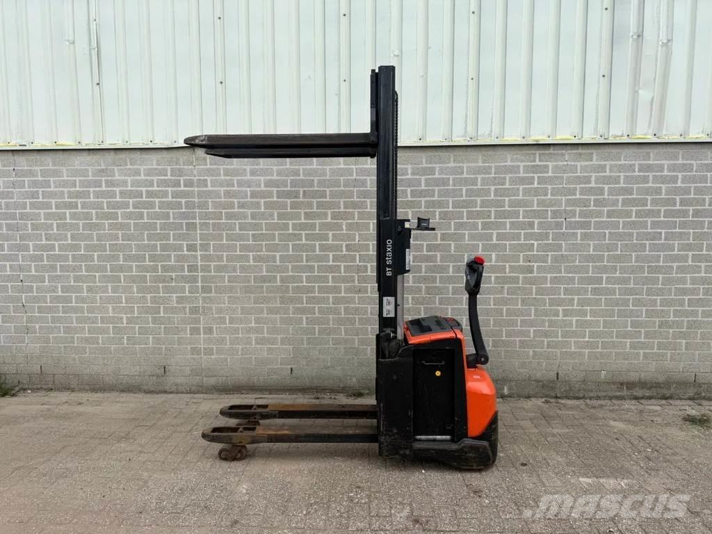 BT SWE200D Empilhador para operador externo