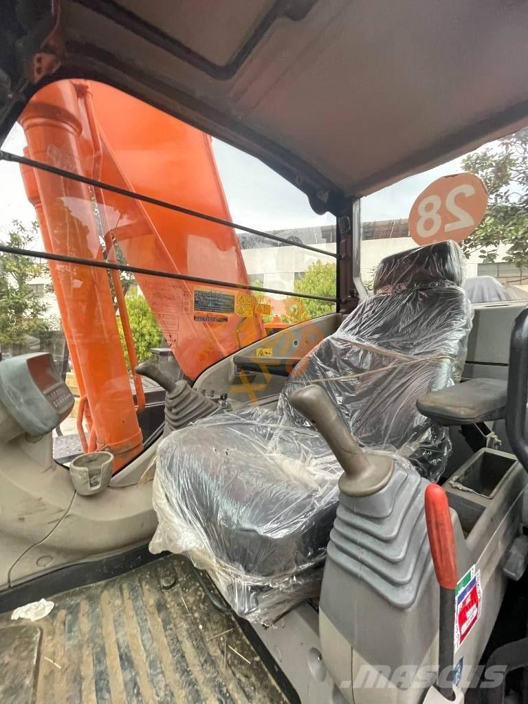 Hitachi ZX 240 Escavadoras de rastos