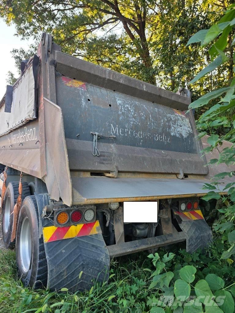 Mercedes-Benz 3951K Dumpers de obras