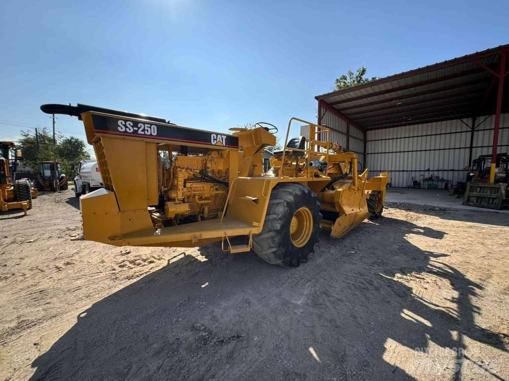 CAT SS 250 Pavimentadoras de asfalto