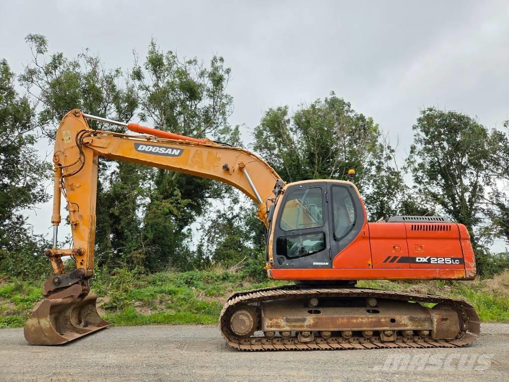 Doosan DX 225 LC Escavadoras de rastos