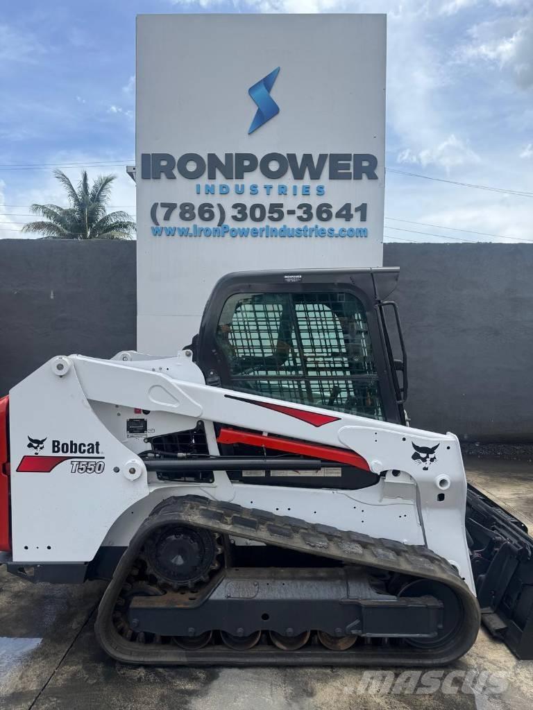 Bobcat T 550 Carregadoras de direcção deslizante