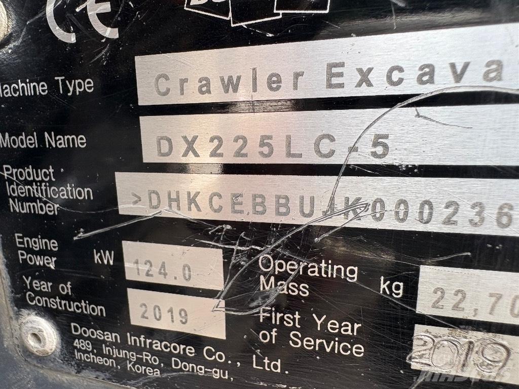 Doosan DX 225 LC-5 Escavadoras de rastos