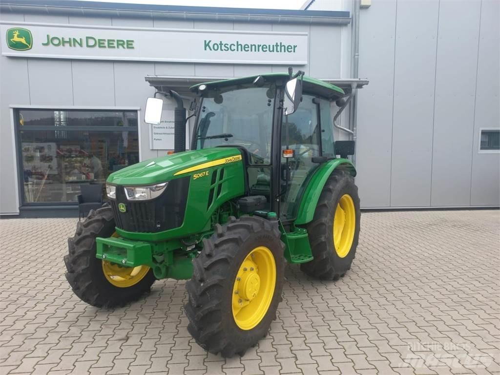 John Deere 5067E Tratores Agrícolas usados