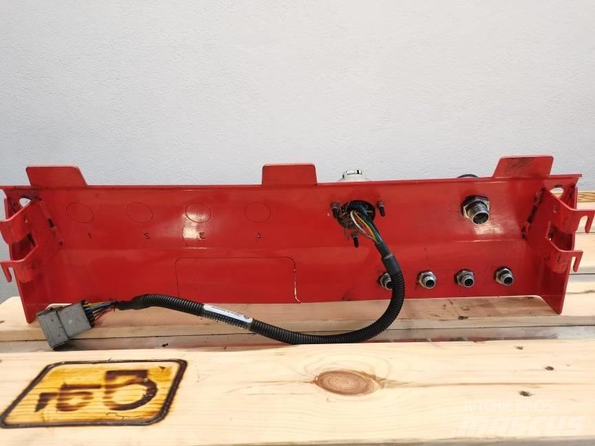 Manitou MLT shield Cabines e interior máquinas construção