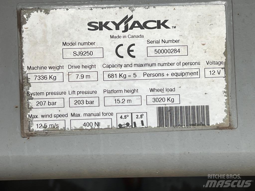 SkyJack SJ 9250 Elevadores de tesoura