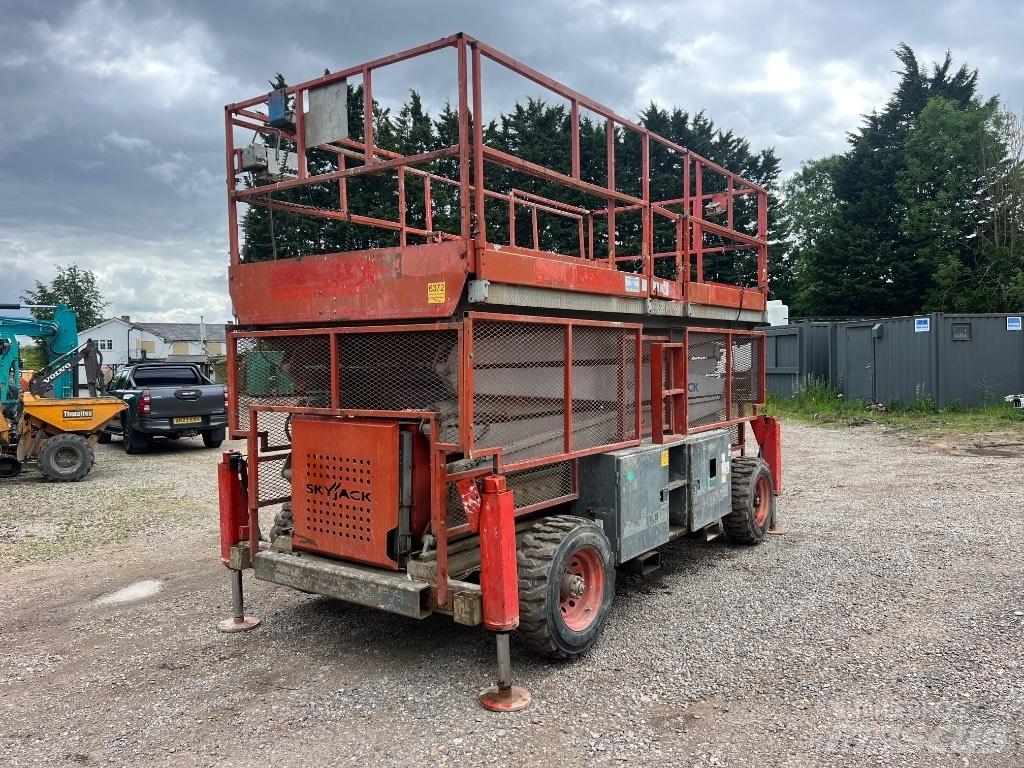 SkyJack SJ 9250 Elevadores de tesoura