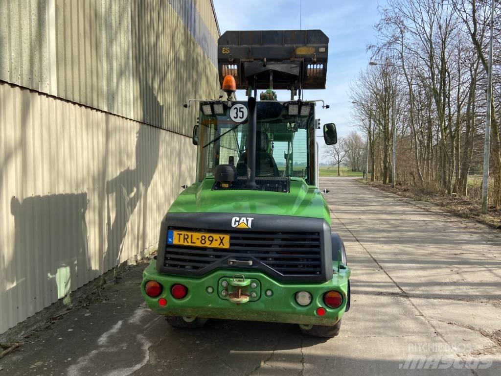 CAT 906M Pás carregadoras de rodas