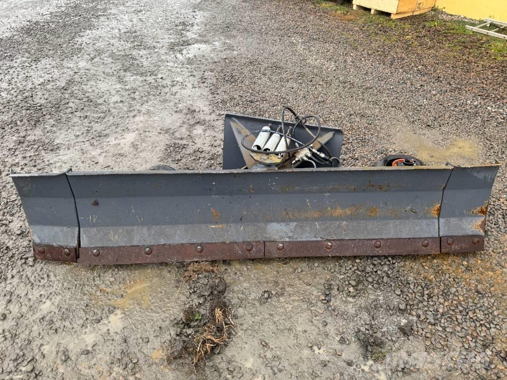 Sami Frontblad Lâminas de neve e arados