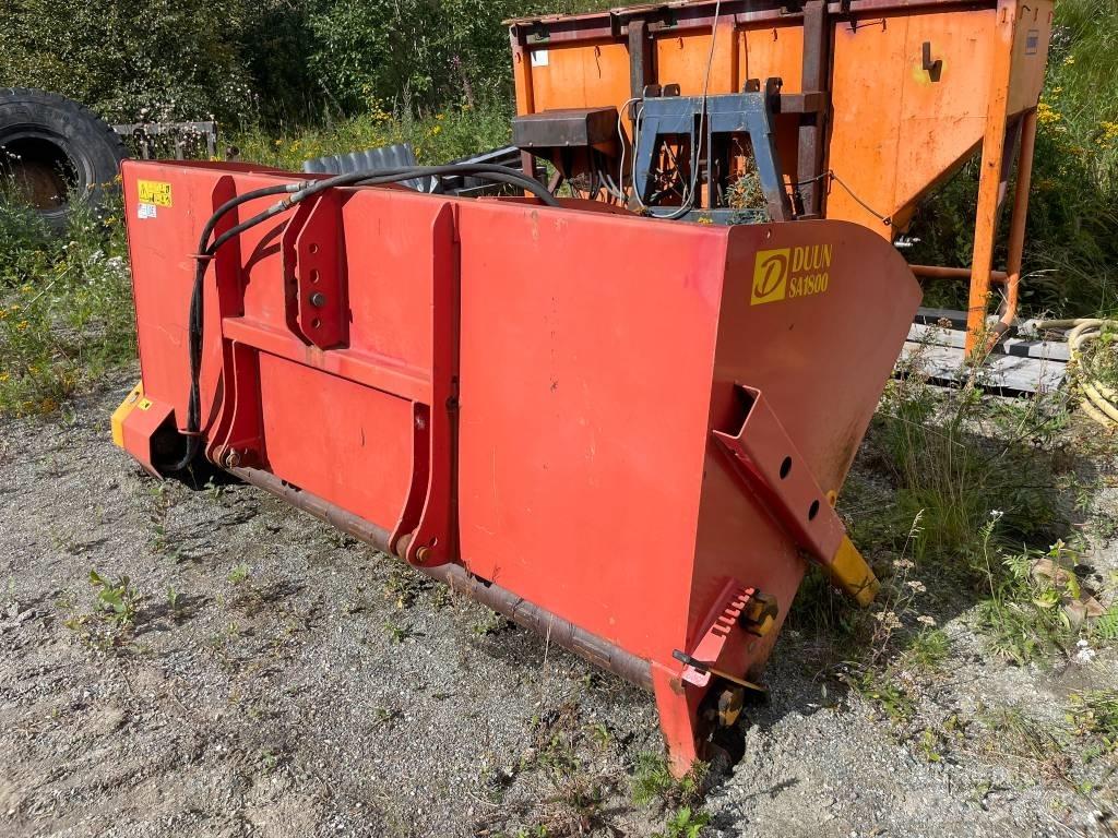 Duun SA 1800 Espalhadores de areia e sal