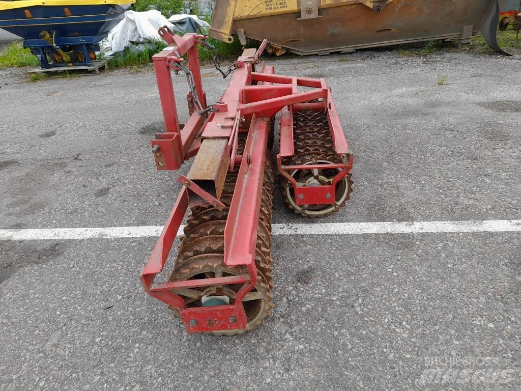 Potila NJ 375 Jyrä Rolos agrícolas