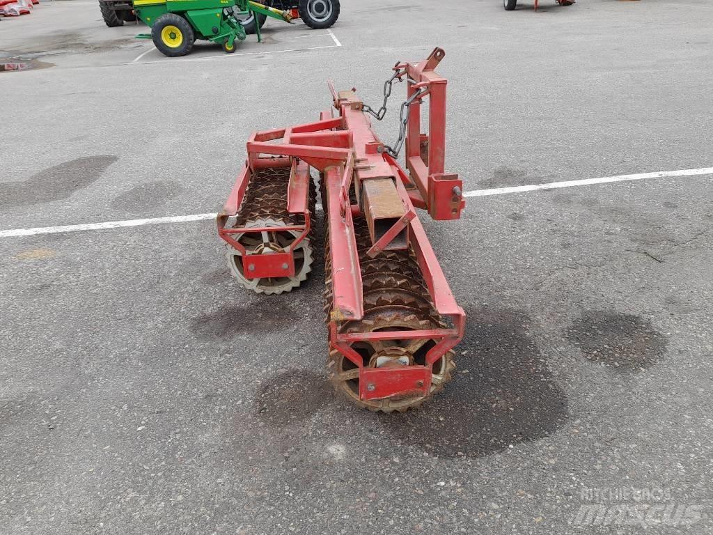 Potila NJ 375 Jyrä Rolos agrícolas