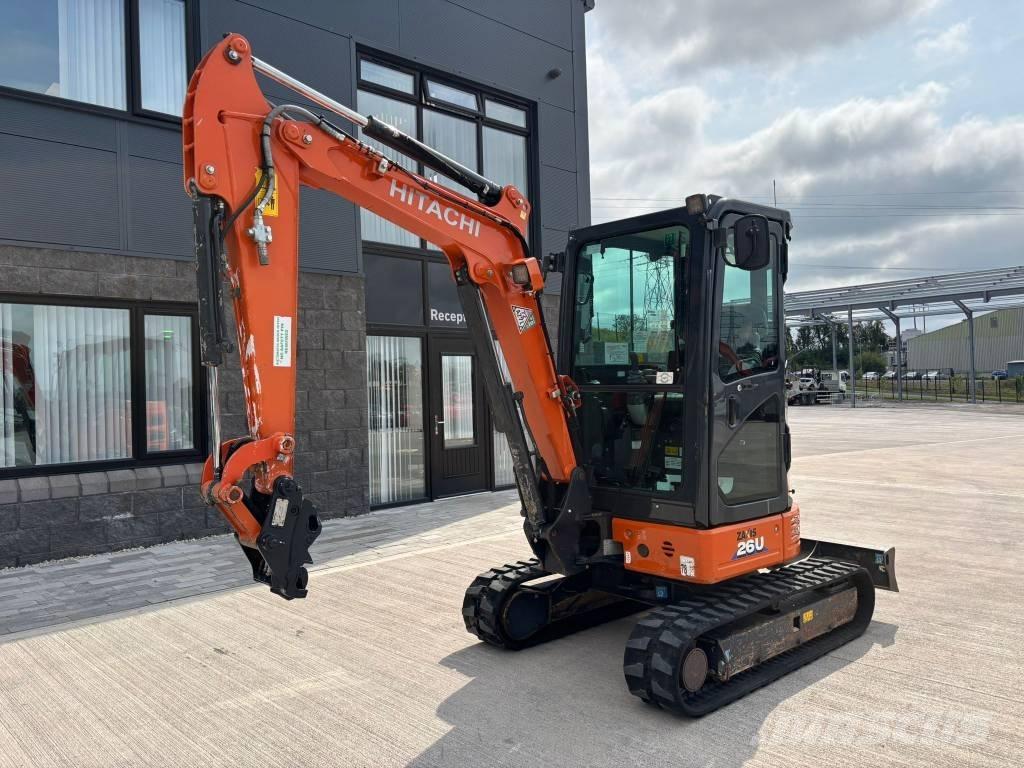 Hitachi ZX 26 U-6 Mini Escavadoras <7t