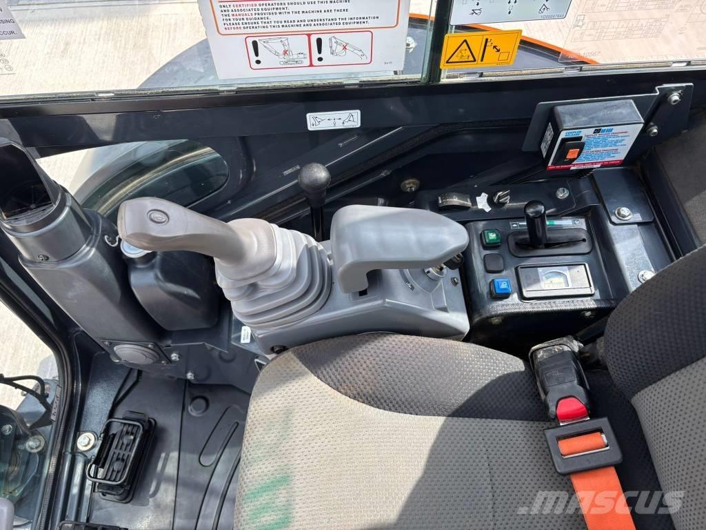 Hitachi ZX 26 U-6 Mini Escavadoras <7t