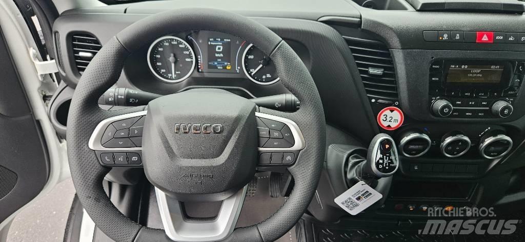 Iveco Daily 35S18A8 Caixa fechada