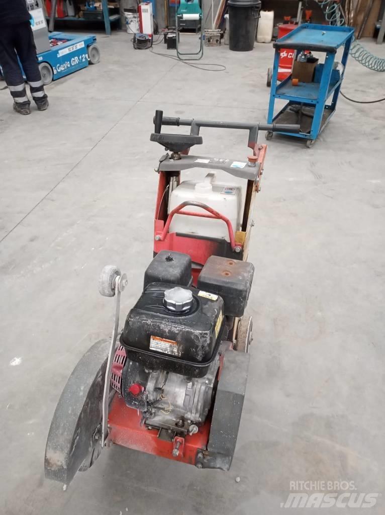 Husqvarna FS400LV Construção - Outros
