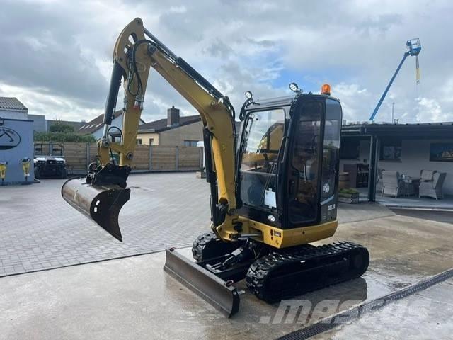 CAT 302.7 D CR Mini Escavadoras <7t