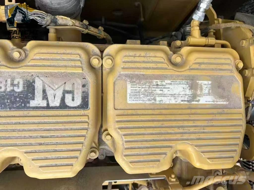 CAT 390F Escavadoras de rastos