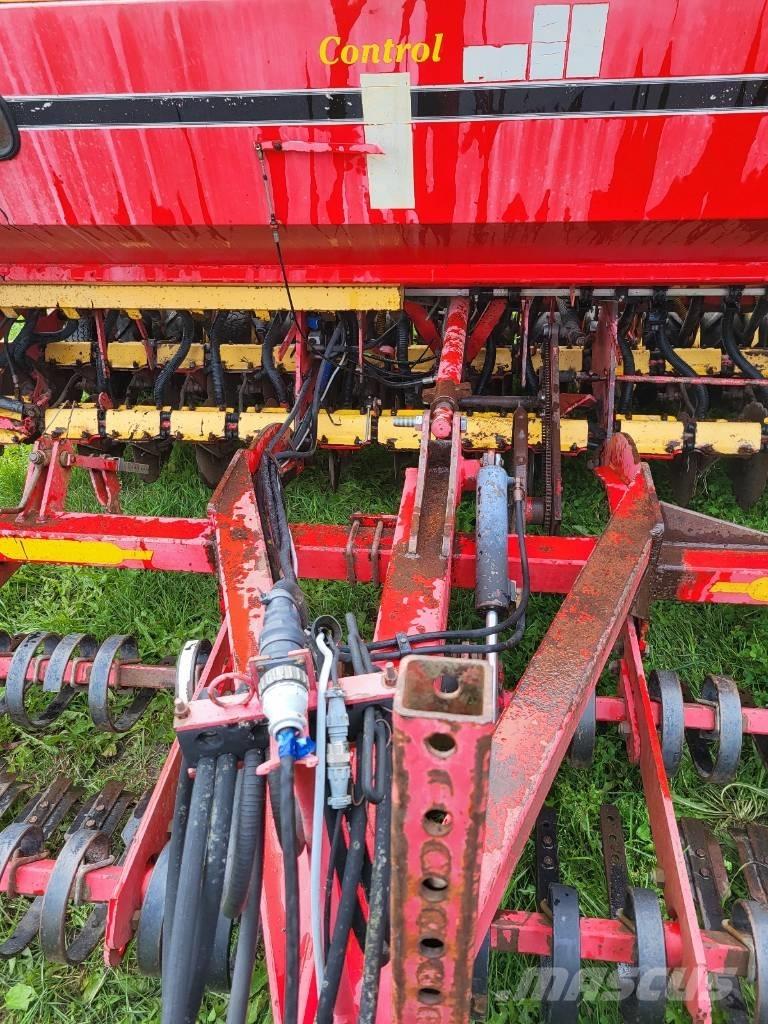 Väderstad Rapid 400C Perfuradoras