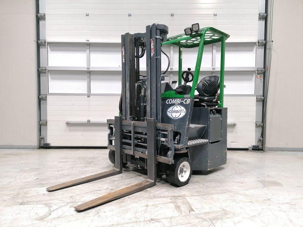 Combilift CB2500 Carregadores laterais
