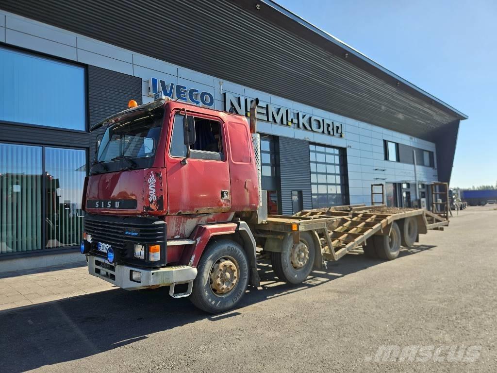 Sisu SM300 8X2 Camiões de transporte de máquinas florestais