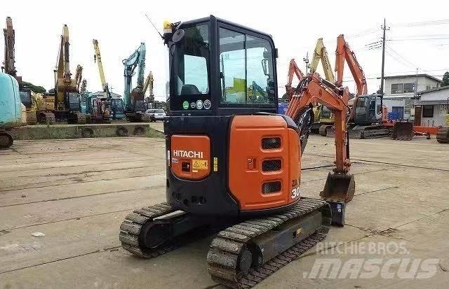 Hitachi 30 Mini Escavadoras <7t