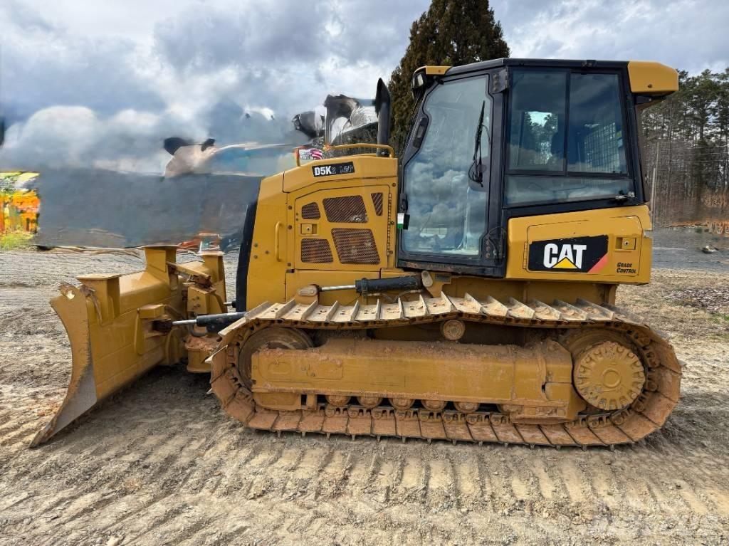 CAT D 5 K 2 LGP Dozers - Tratores rastos