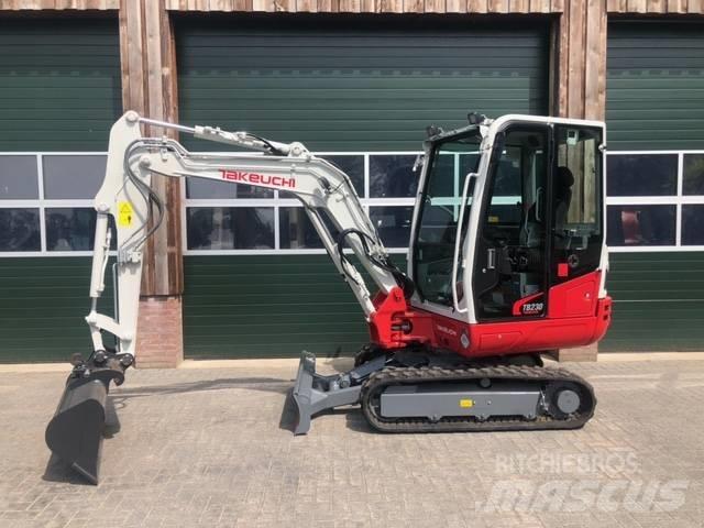 Takeuchi TB230 Mini Escavadoras <7t