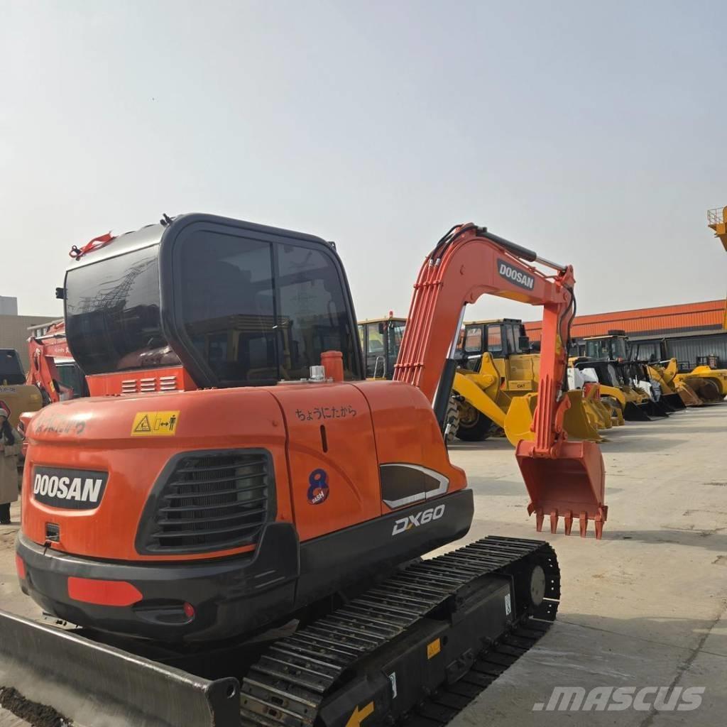 Doosan DX 60 Mini Escavadoras <7t