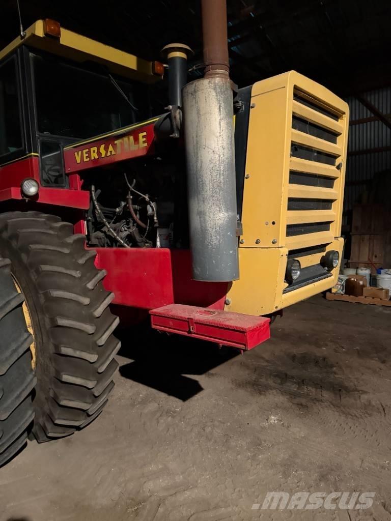 Versatile 835 Tratores Agrícolas usados
