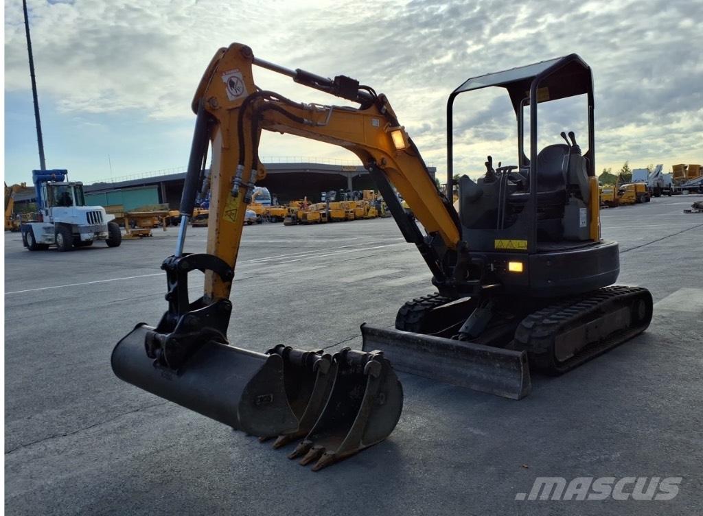 Bobcat E 26 Mini Escavadoras <7t
