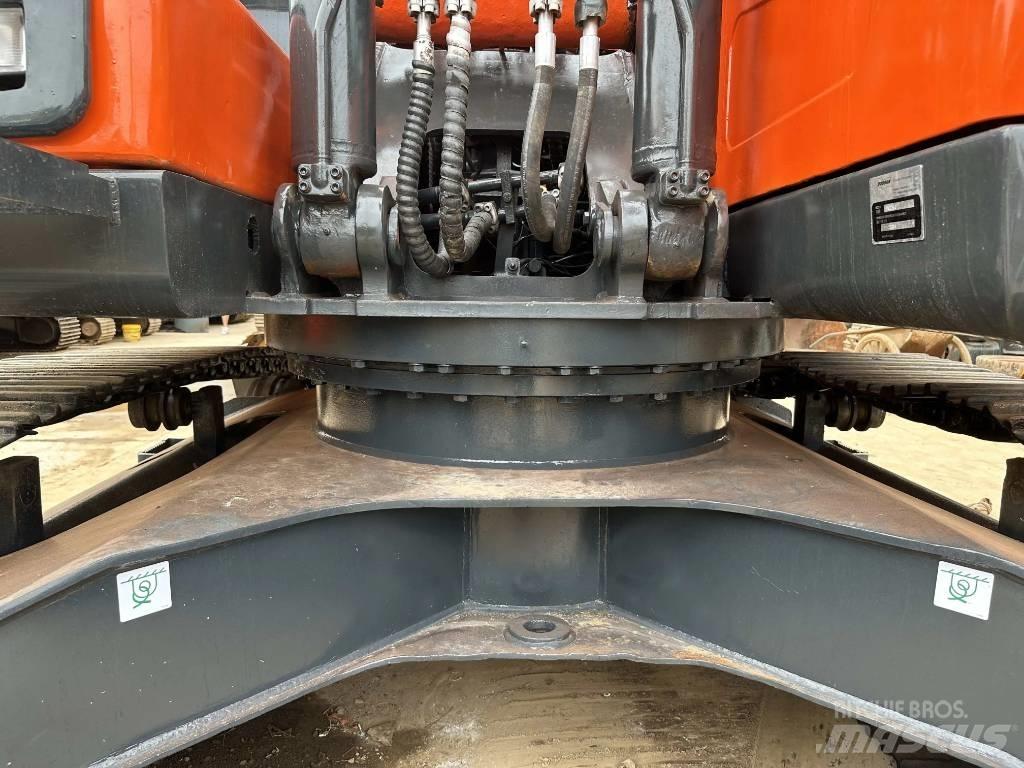 Doosan DX225LC-9C Escavadoras de rastos