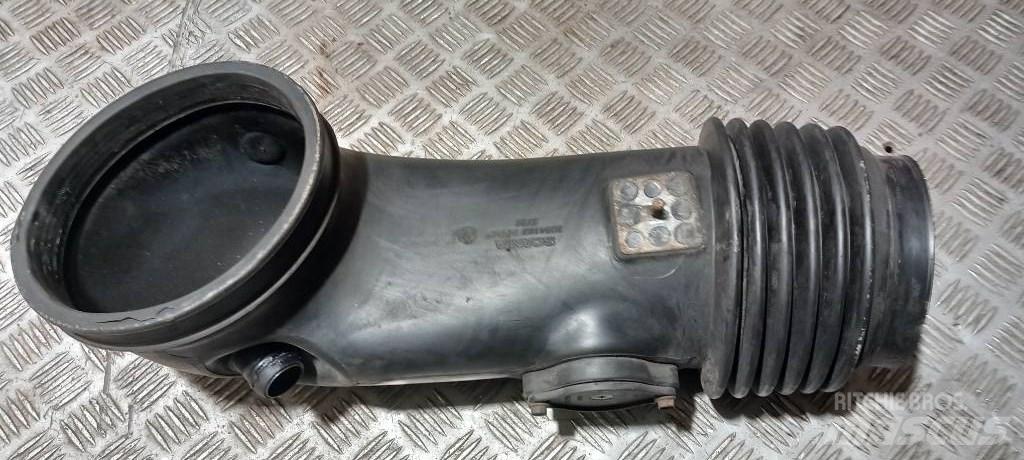Scania R440  2094103 Cabines e interior