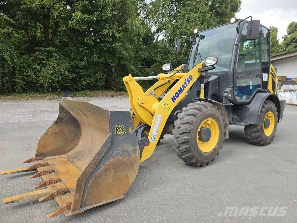 Komatsu WA 70 M-8 Pás carregadoras de rodas