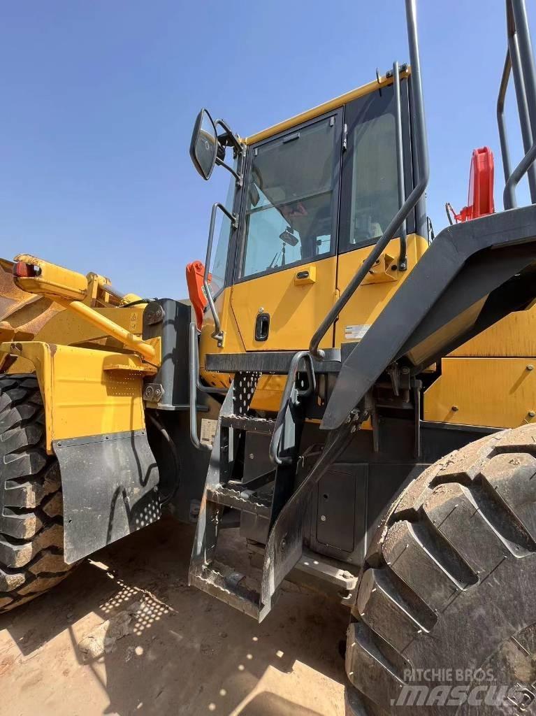 Komatsu WA 380 Pás carregadoras de rodas