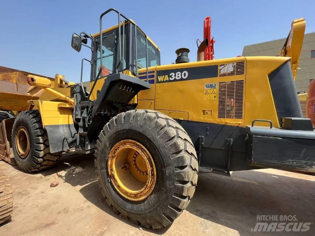 Komatsu WA 380 Pás carregadoras de rodas