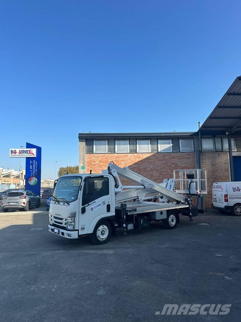 Multitel MX 200 Plataformas aéreas montadas em camião