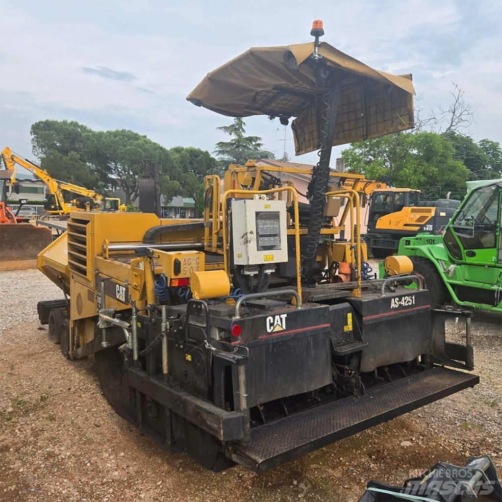 CAT AP 600 Pavimentadoras de asfalto
