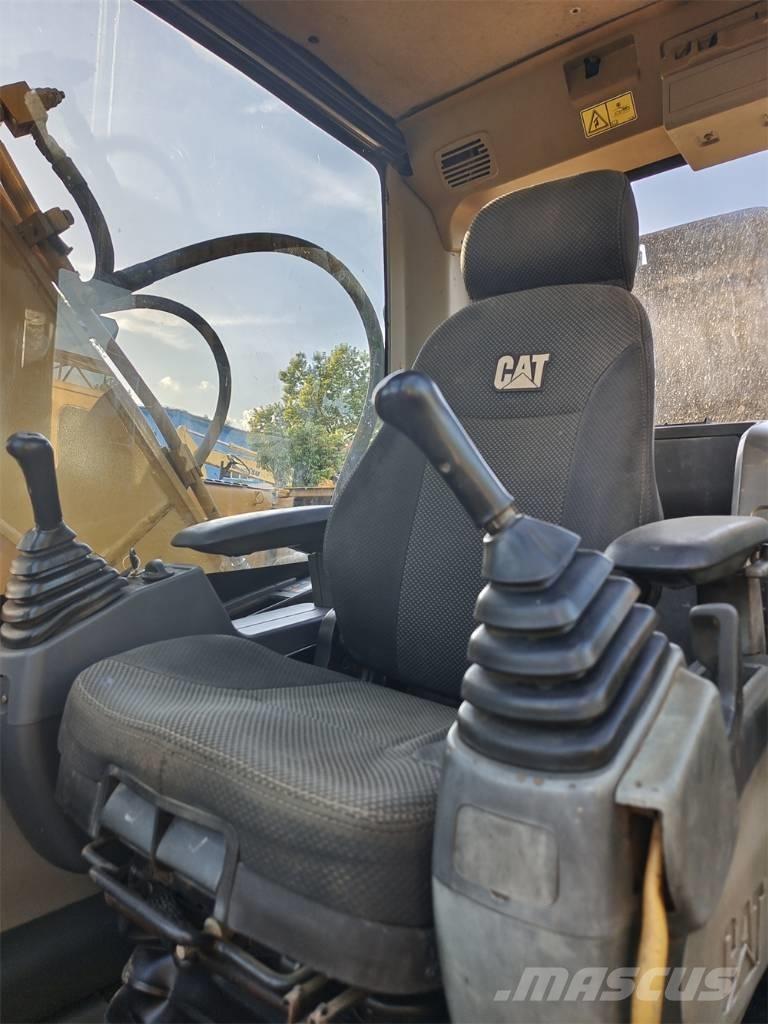 CAT 320 D Escavadoras de rastos