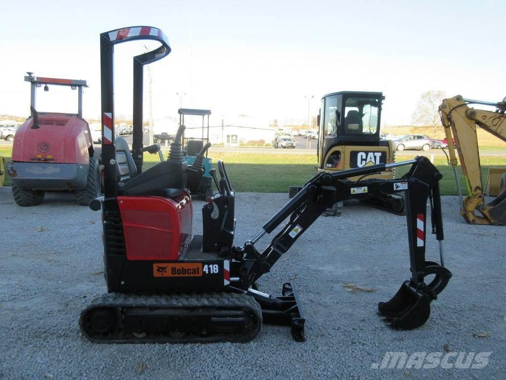  Bobcat® 418 Mini Escavadoras <7t